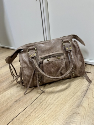  taupe fonce